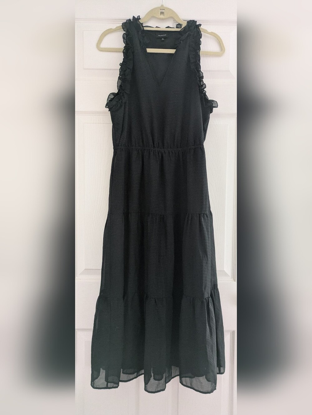 Who What Wear Solid Black Ruffle V Neck Lined Sleeveless Tank Top Maxi Dress